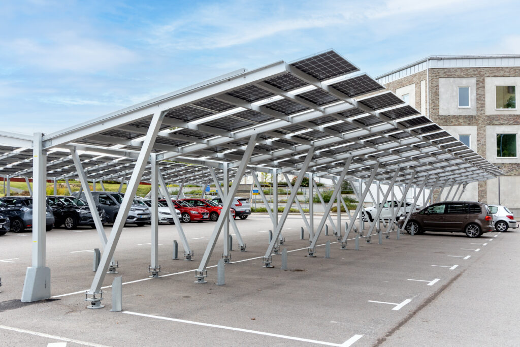 Solceller på parkeringen